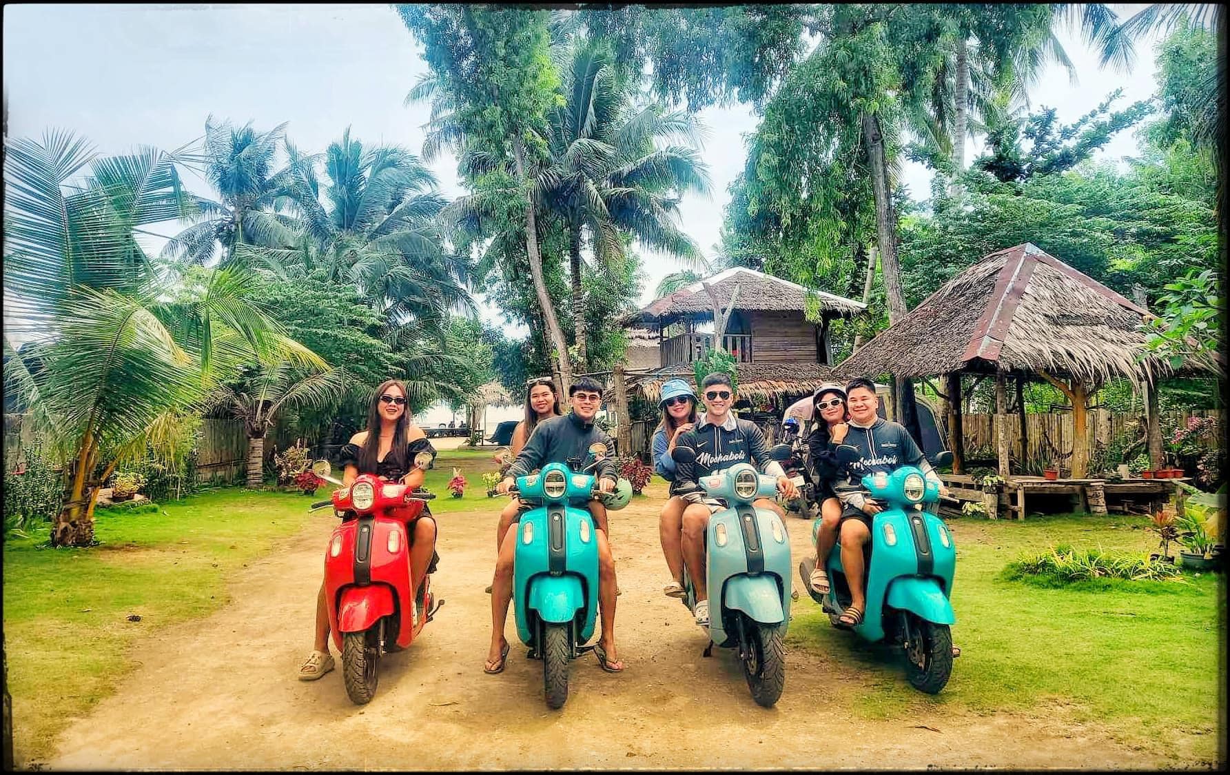 Group of friends having fun at Sabas Beach